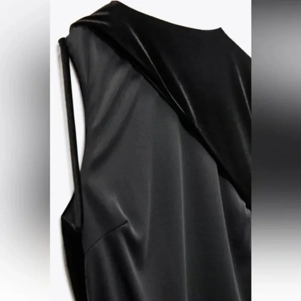 ZARA ASYMMETRICAL VELVET BODYSUIT - Picture 4 of 4